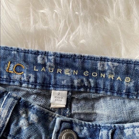 All shorts 2/$30 ✅ Lauren Conrad denim cut offs - Picture 6 of 6